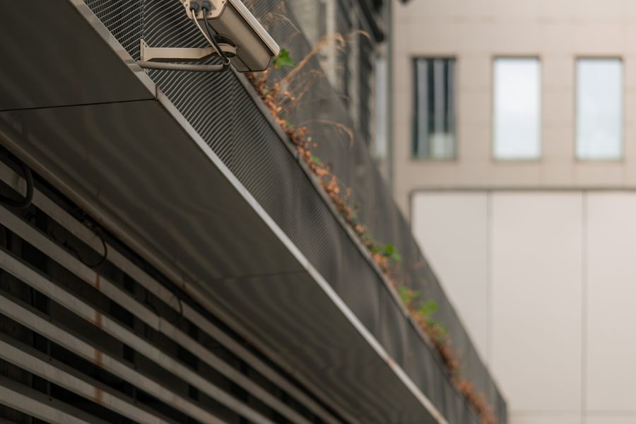Retail chain and supermarket monitoring solutions